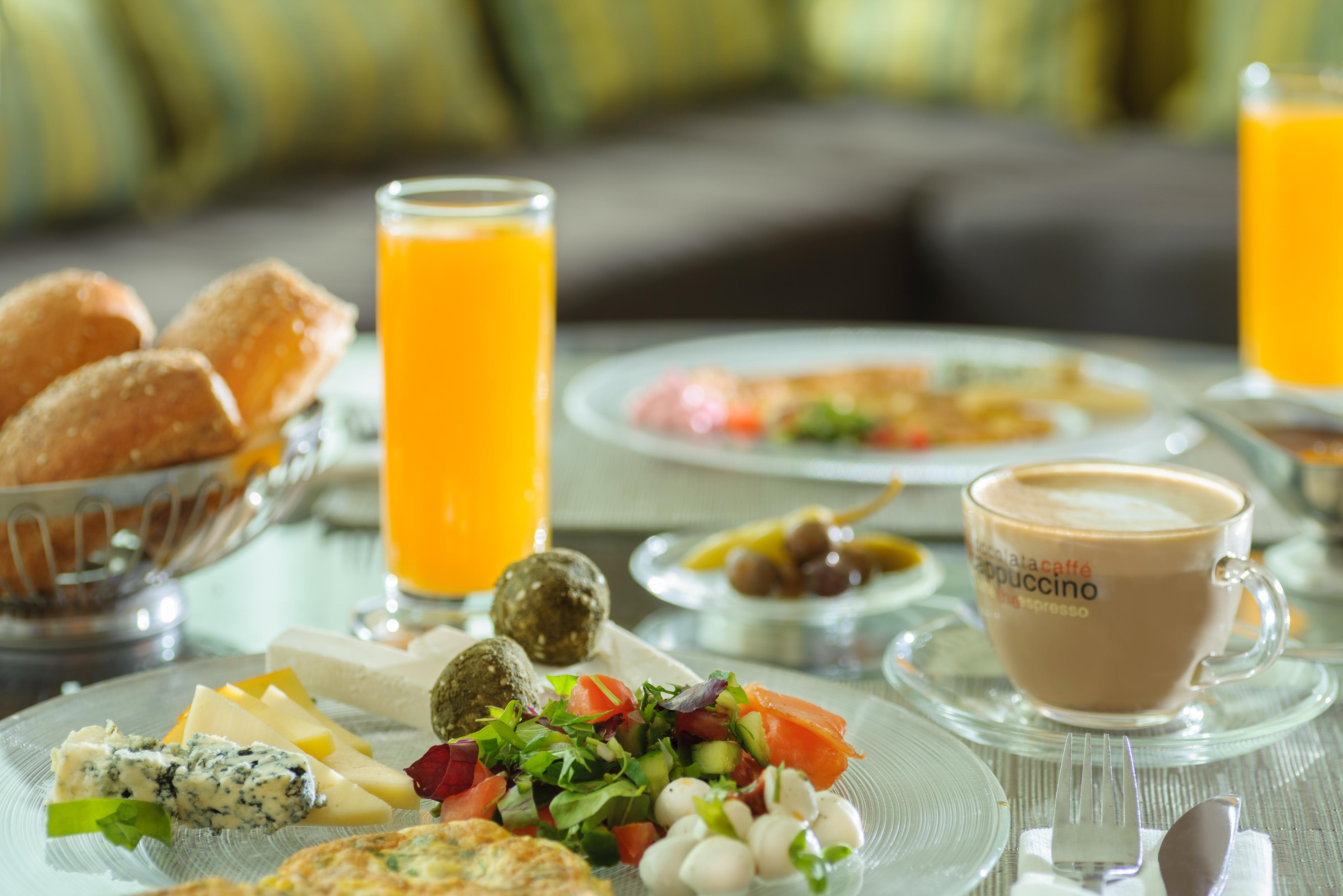 U Magic Palace Ейлат Екстериор снимка A typical Italian breakfast