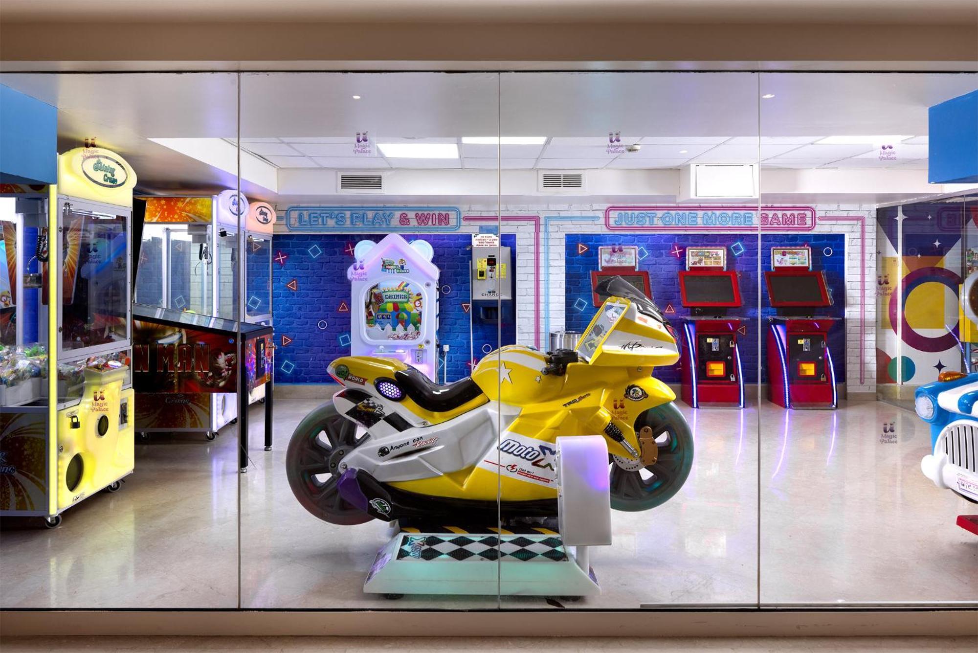 U Magic Palace Ейлат Екстериор снимка